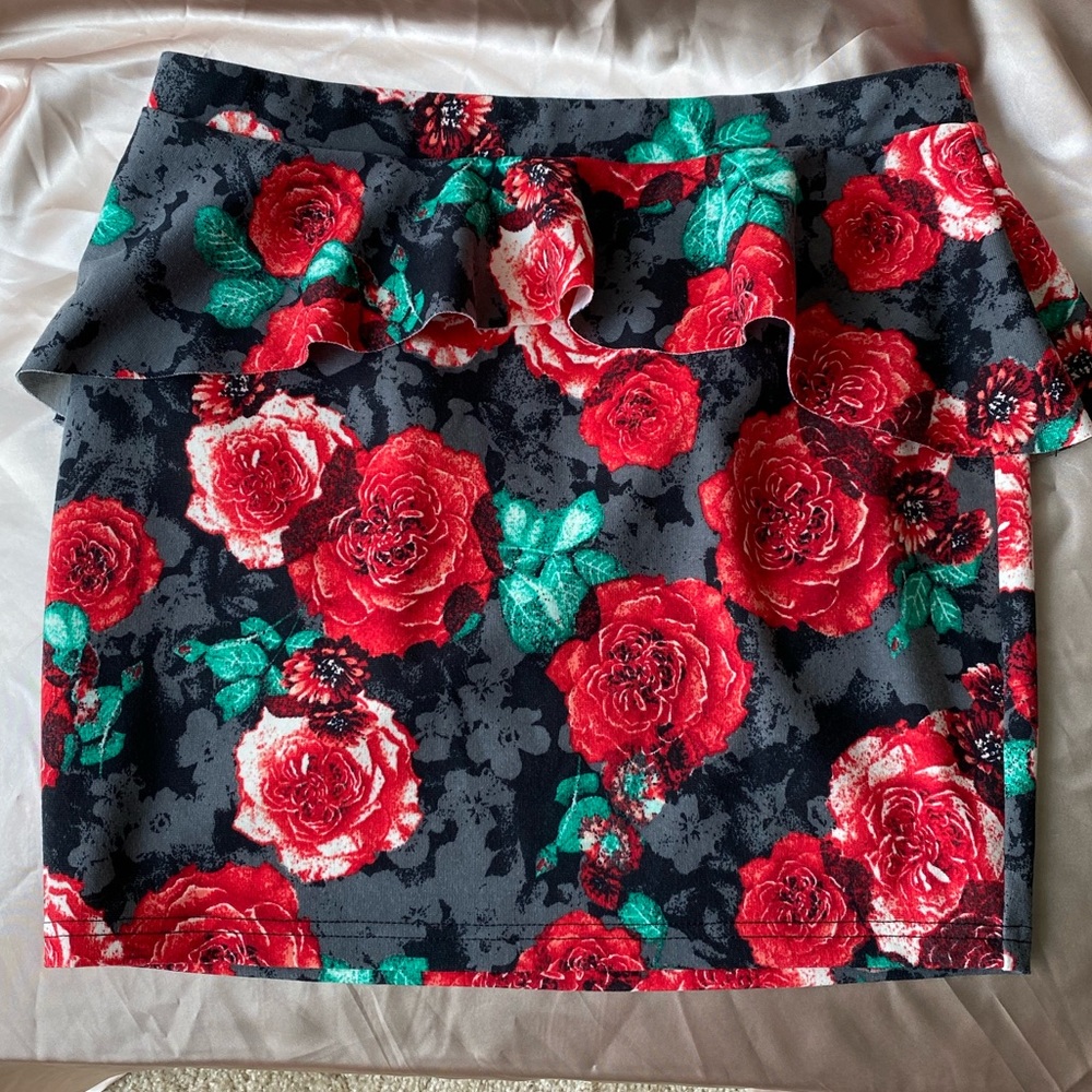 Flower print skirt